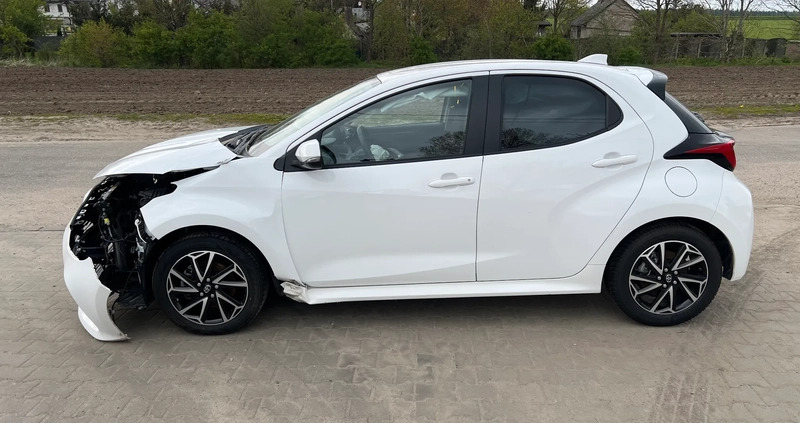 Toyota Yaris cena 34900 przebieg: 35000, rok produkcji 2022 z Chodzież małe 191